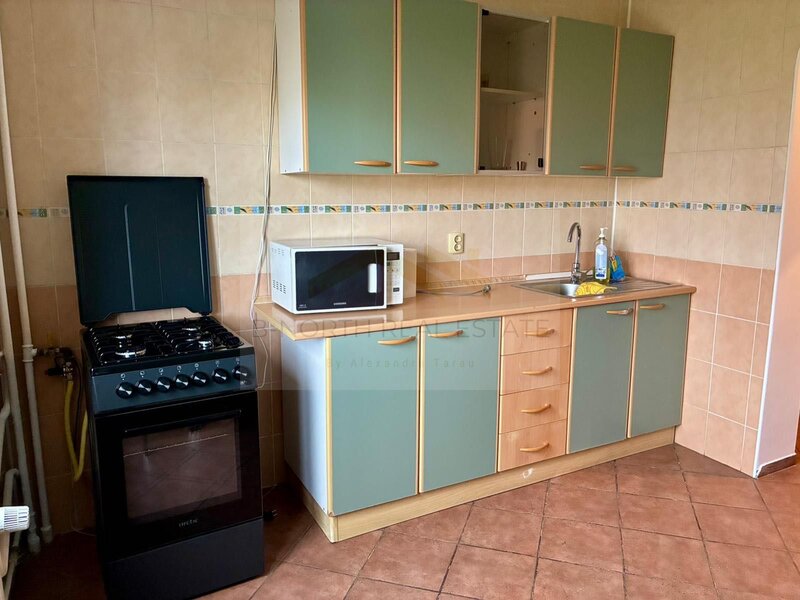 Panduri, Apartament 2 camere de inchiriat, decomandat, etaj 5/8