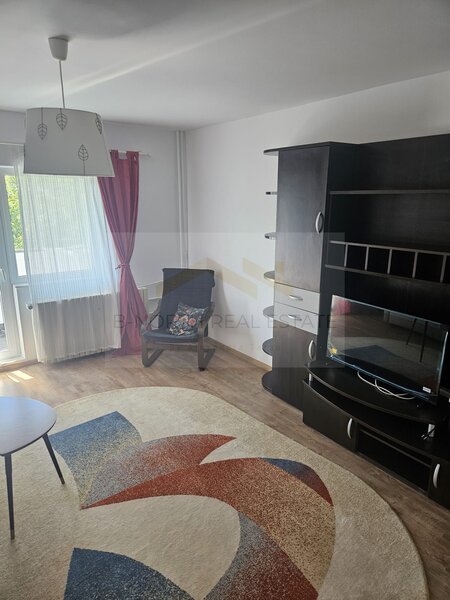 Panduri, Apartament 2 camere de inchiriat, decomandat, etaj 5/8